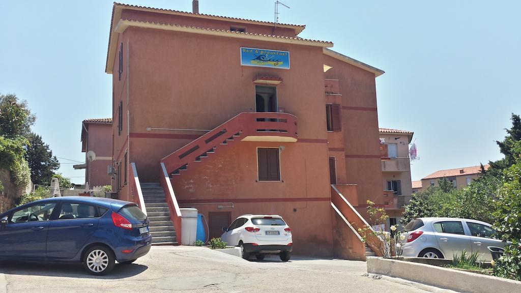 Guest House Tra Rocce E Mare La Maddalena  Kültér fotó