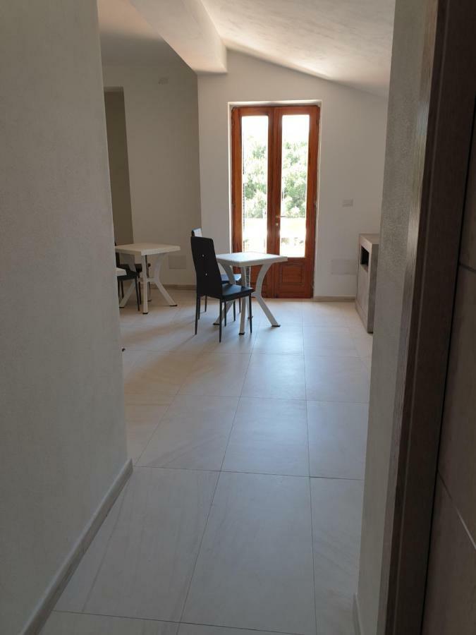 Guest House Tra Rocce E Mare La Maddalena  Kültér fotó