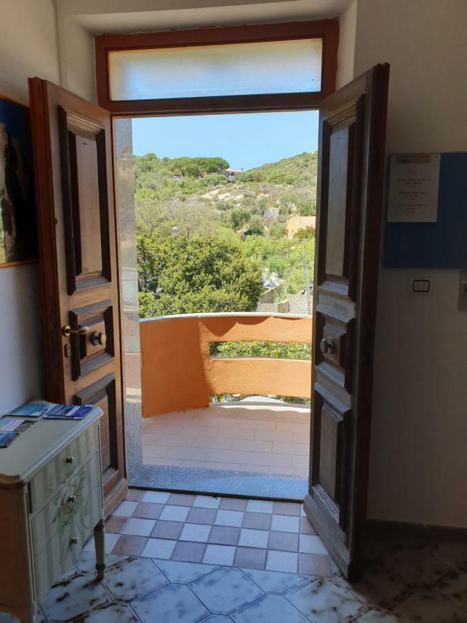 Guest House Tra Rocce E Mare La Maddalena  Kültér fotó