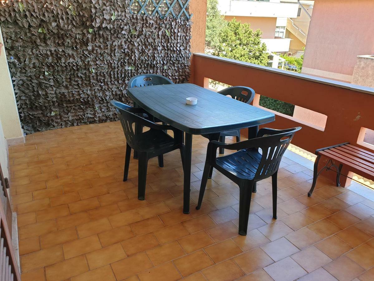 Guest House Tra Rocce E Mare La Maddalena  Kültér fotó